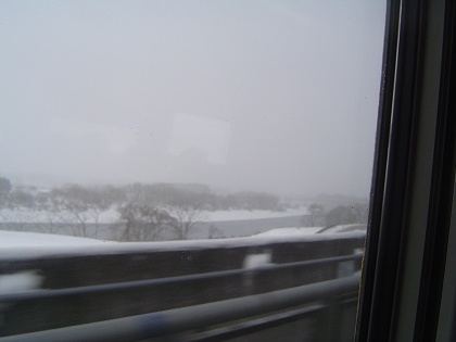 窓の外は雪景色